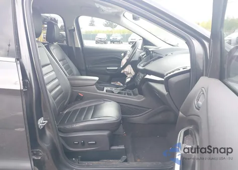 2019 Ford Escape Titanium из США, поврежденный, VIN 1FMCU9J9XKUB42852